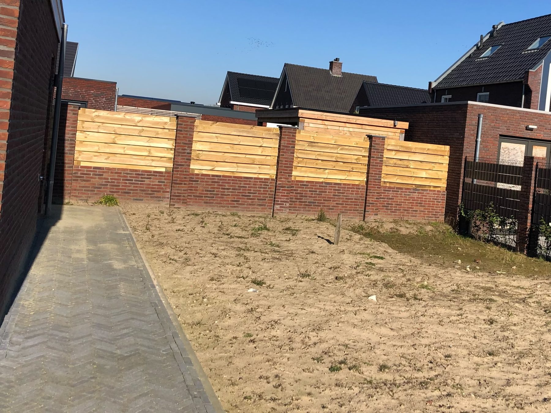 Tuinmuur in Budel